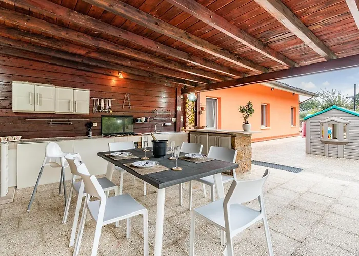 Dom wakacyjny Lovely In With Wifi Martinsicuro