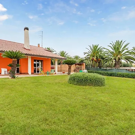 Semesterbostad Lovely In With Wifi