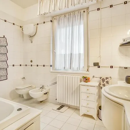 Lovely In With Wifi Holiday home *